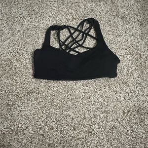 Black Lululemon sports bra